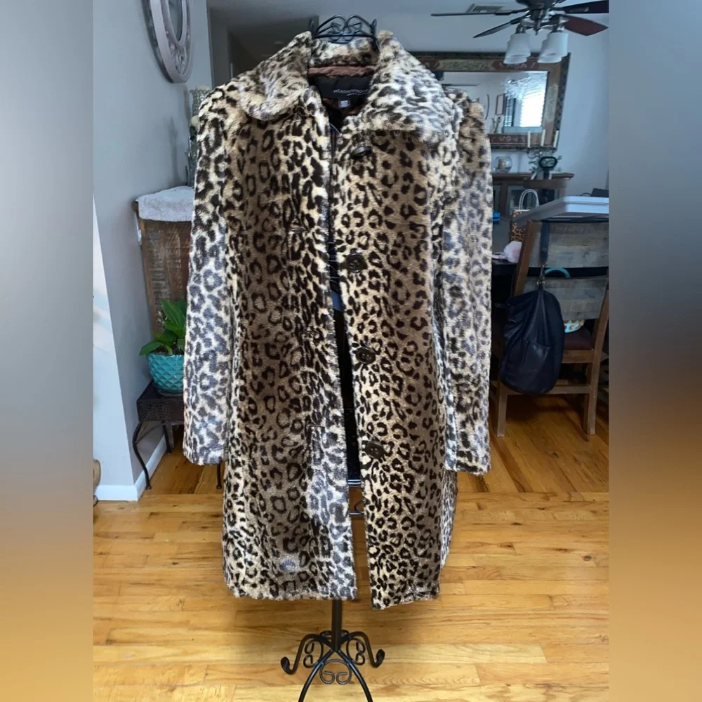 Weatherproof Cheetah Print long coat - Picture 1 of 3